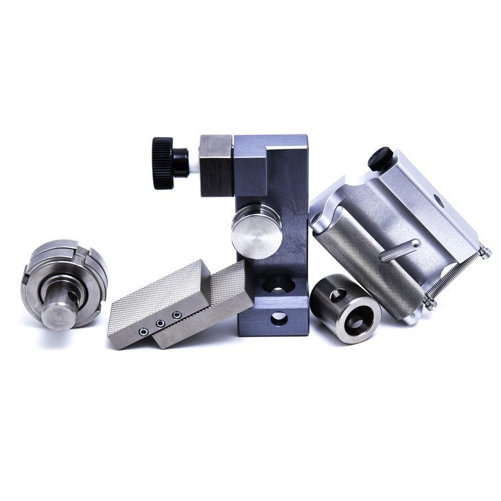 Probenhalter und Adapter für Universalprüfmaschinen oder Kraftmessgeräte